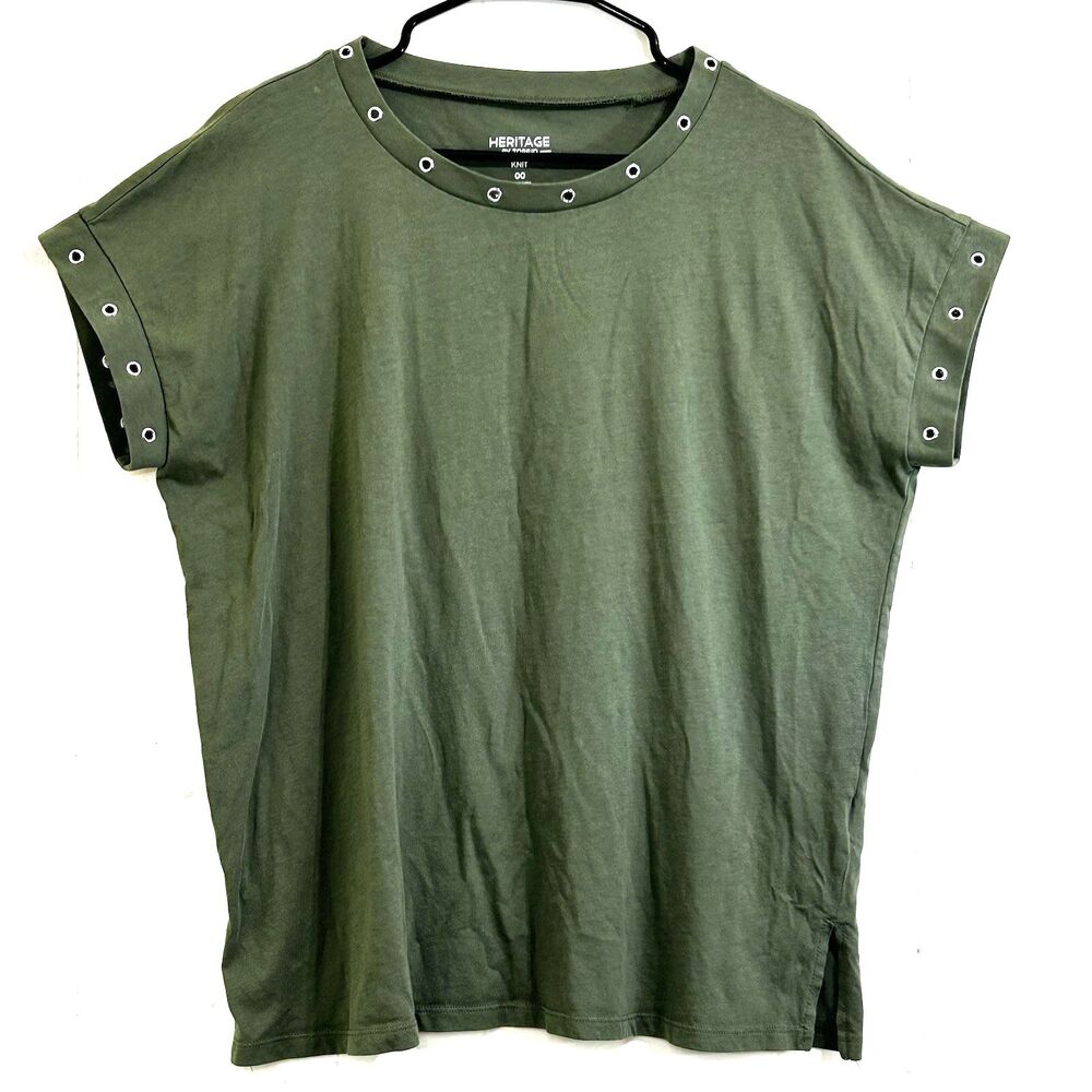 Heritage by Torrid Olive Green Short Sleeved Knit Shirt Size 00=10 Soft Shirt